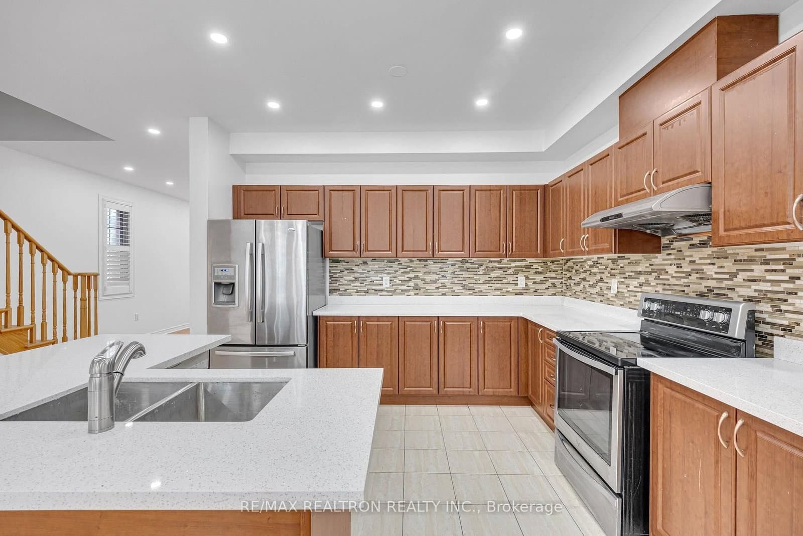 138 Angus Drive thumbnail 16