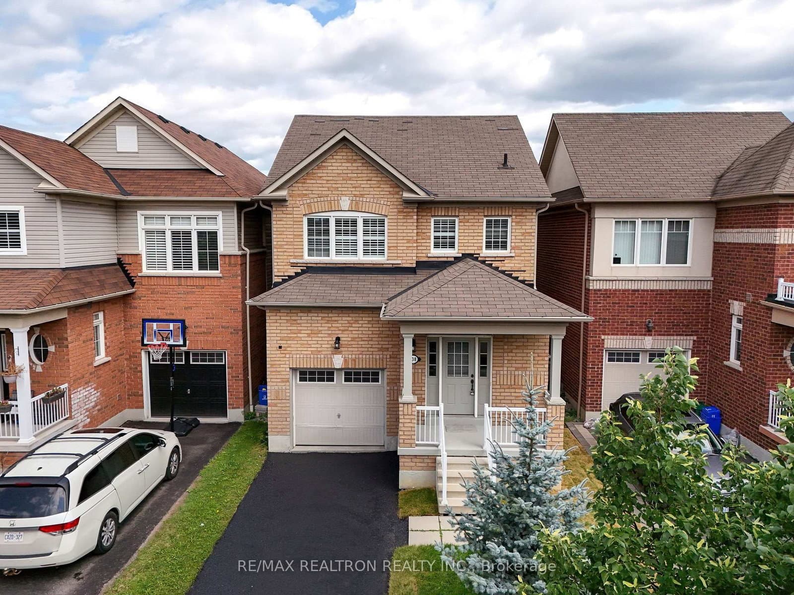 138 Angus Drive thumbnail 35