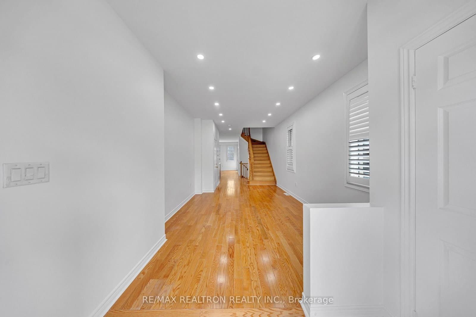 138 Angus Drive thumbnail 8