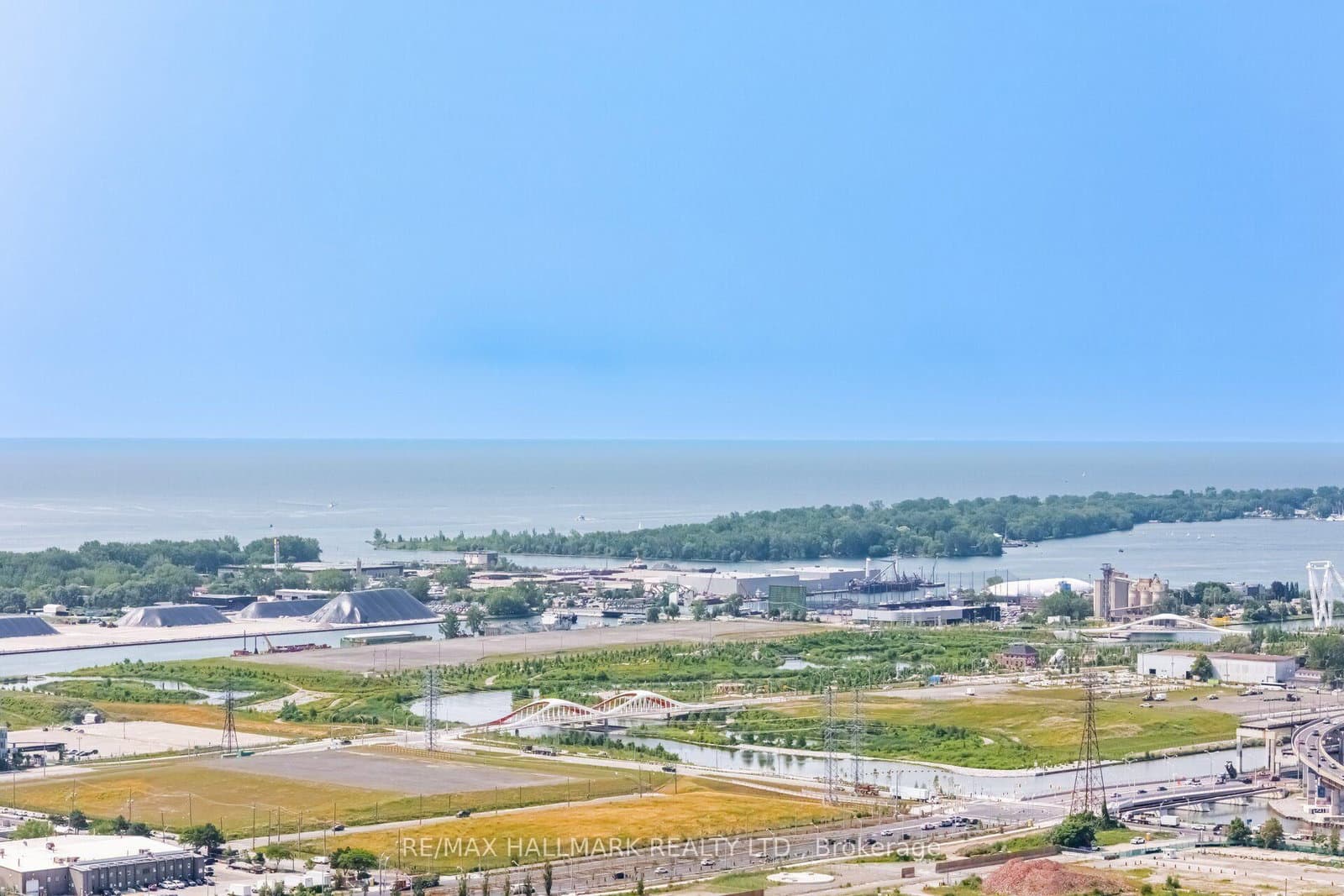 246 Logan Avenue, Unit 518 thumbnail 31