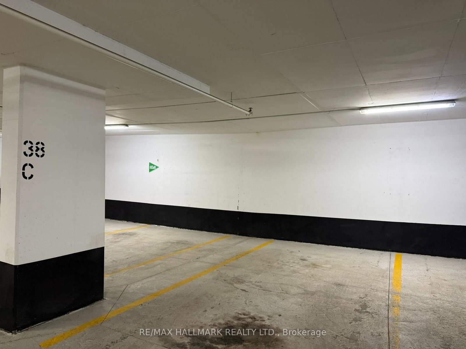 246 Logan Avenue, Unit 518 thumbnail 37
