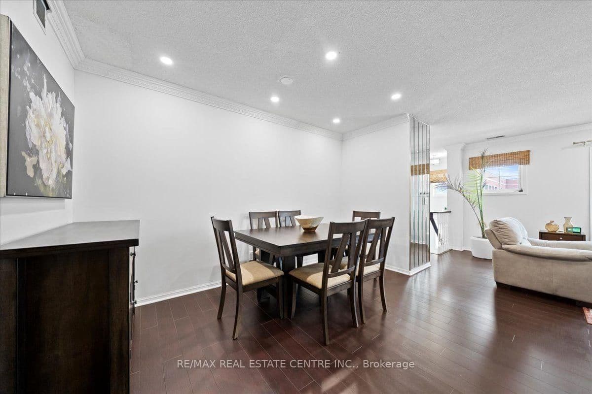 1400 The Esplanade N, Unit 808 thumbnail 14