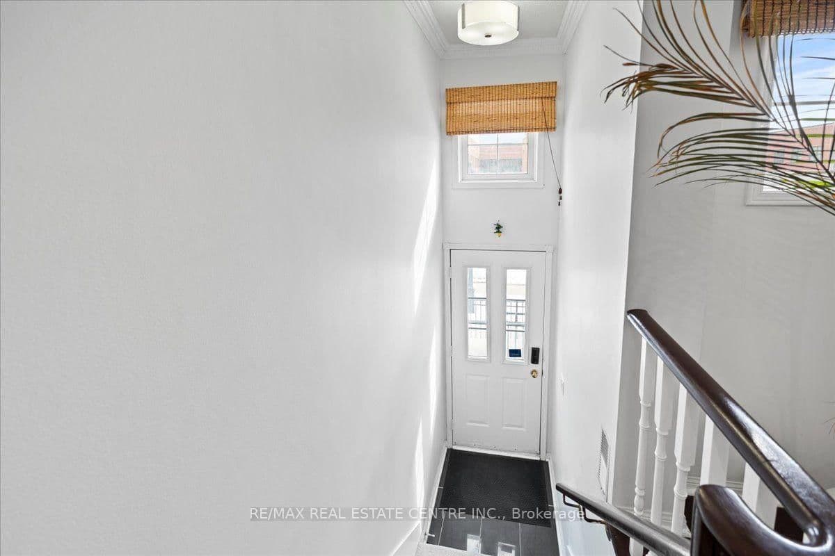 1400 The Esplanade N, Unit 808 thumbnail 6