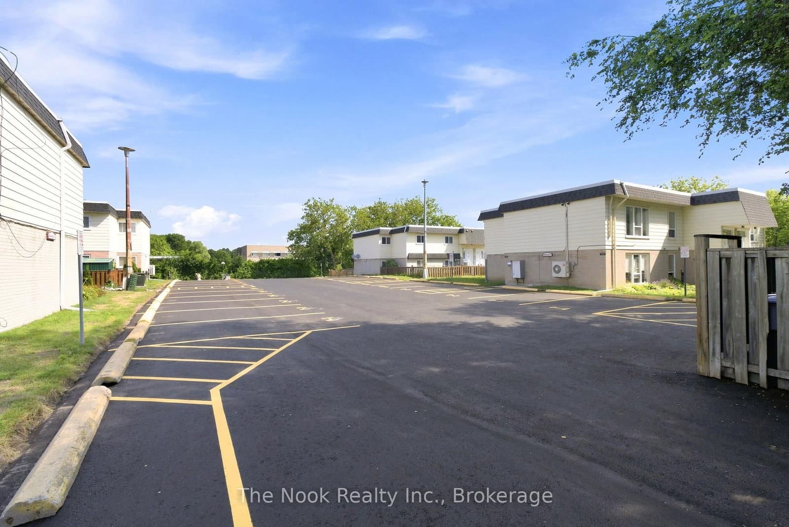 540 Mary Street E, Unit 1-3 thumbnail 3