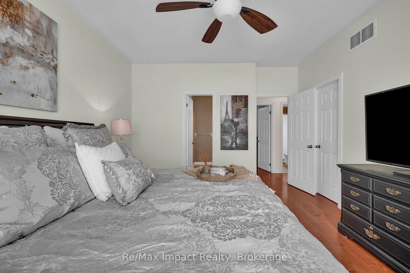 14A Hunt Street thumbnail 16