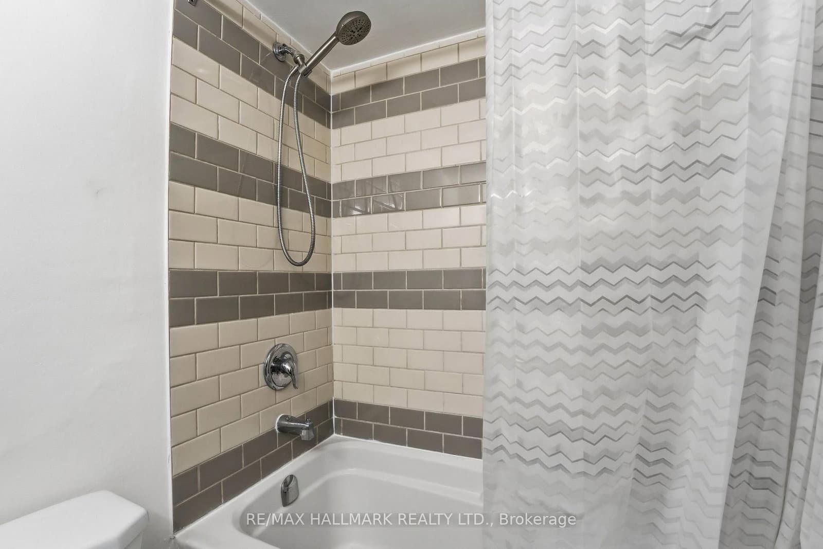 180 Markham Road, Unit 503 thumbnail 14