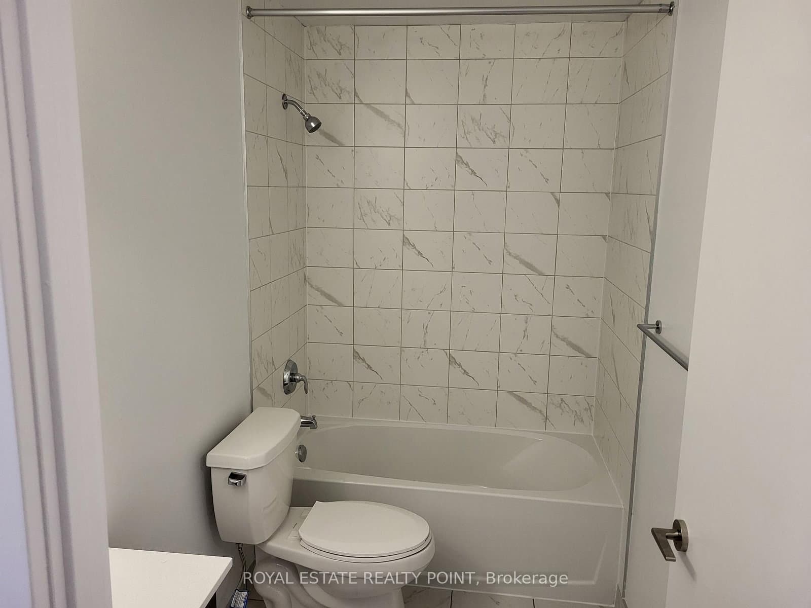 1435 Celebration Drive, Unit 2409 thumbnail 8