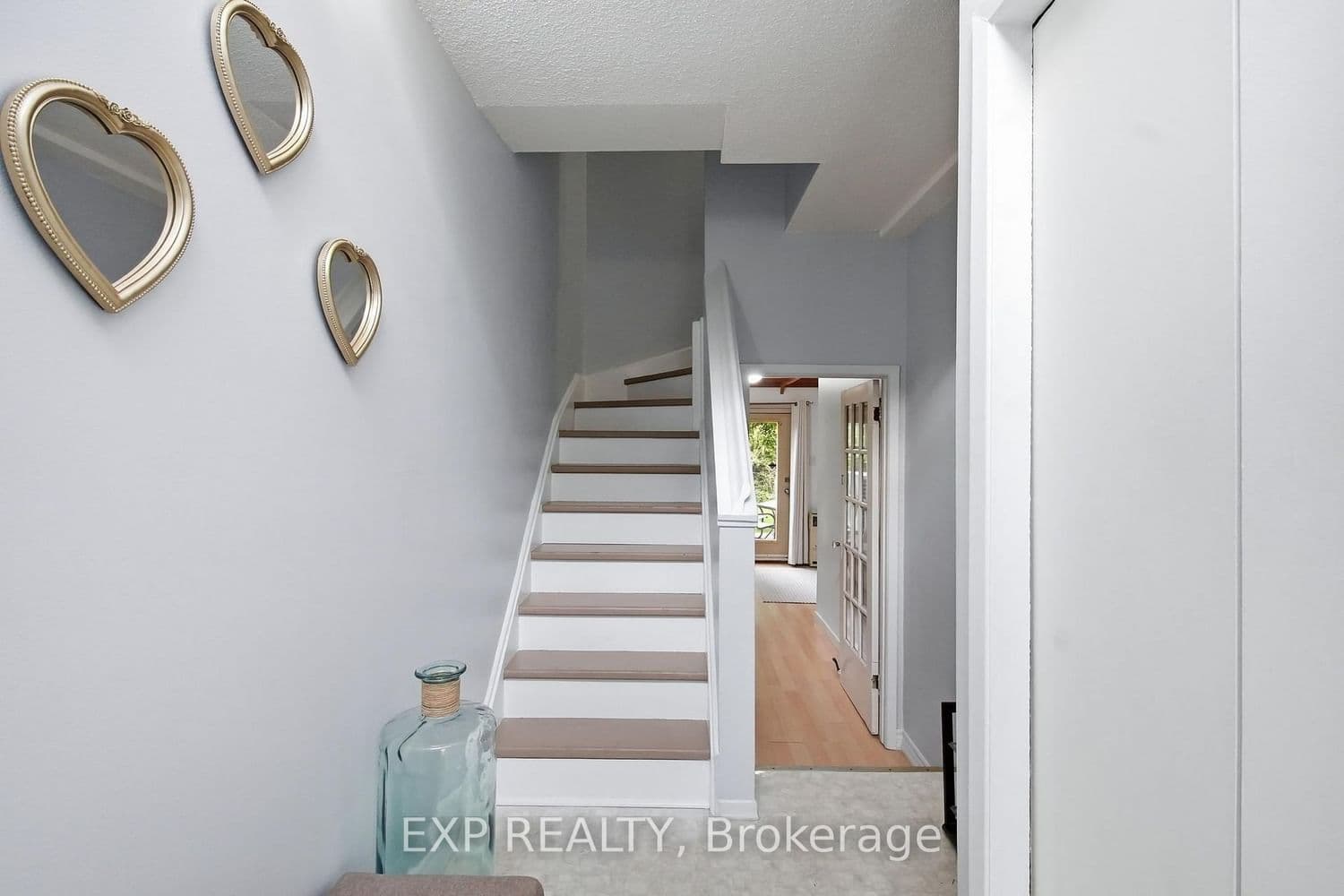 64 Parklane Circle thumbnail 2