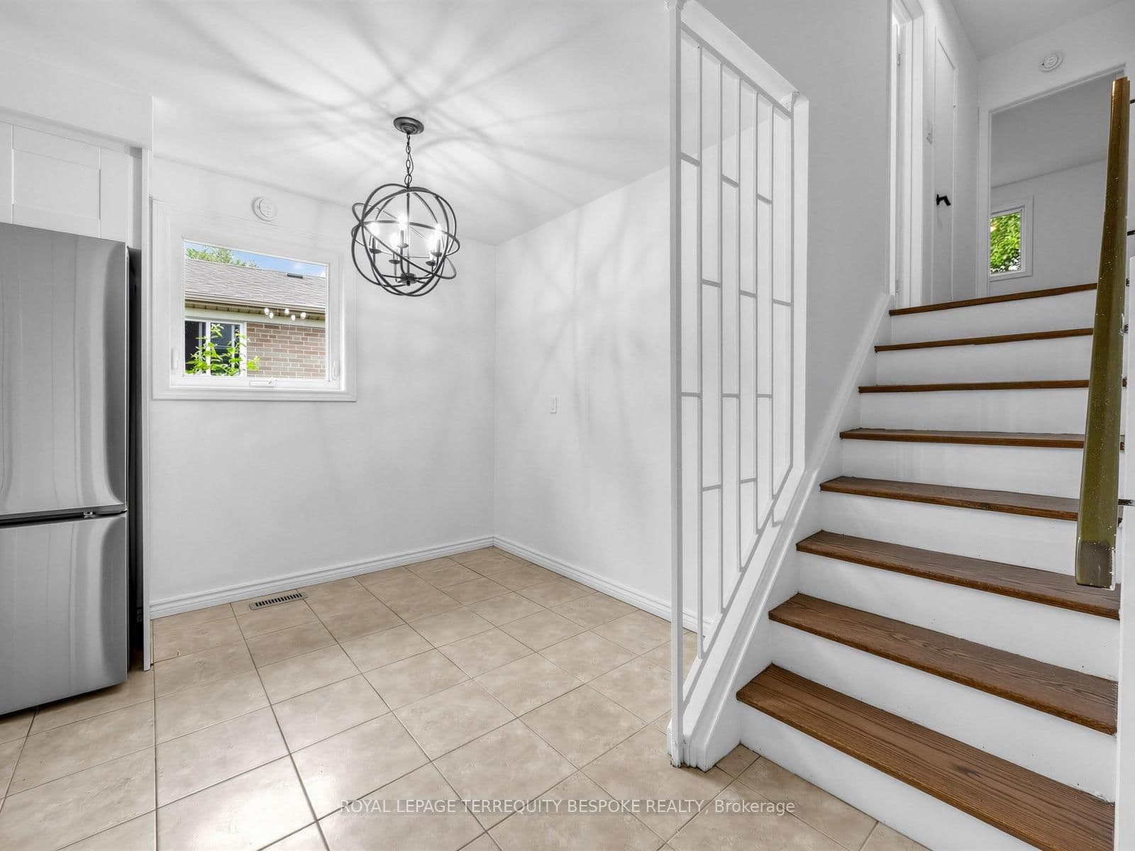 9 Midcroft Drive thumbnail 19