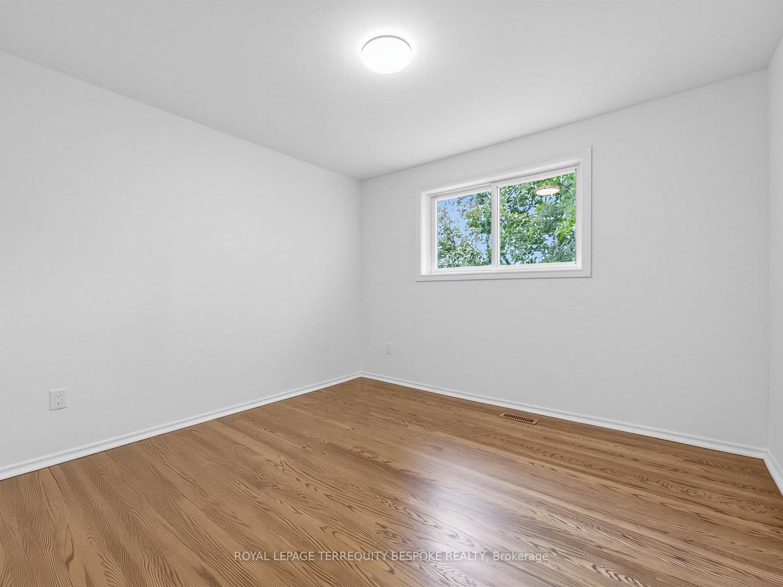 9 Midcroft Drive thumbnail 24