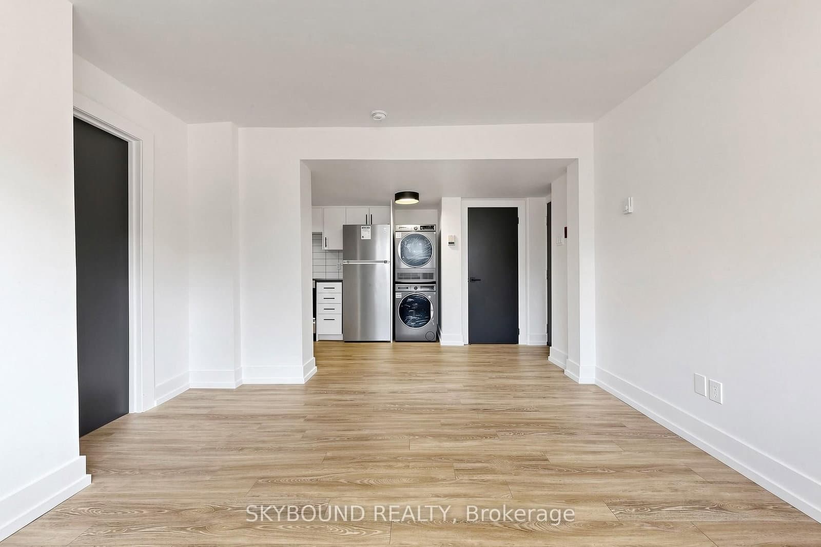 139 Wineva Avenue, Unit B - Image 1