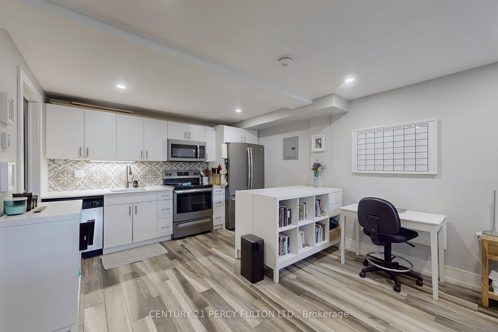 84 Wiley Avenue, Unit lower level thumbnail 5