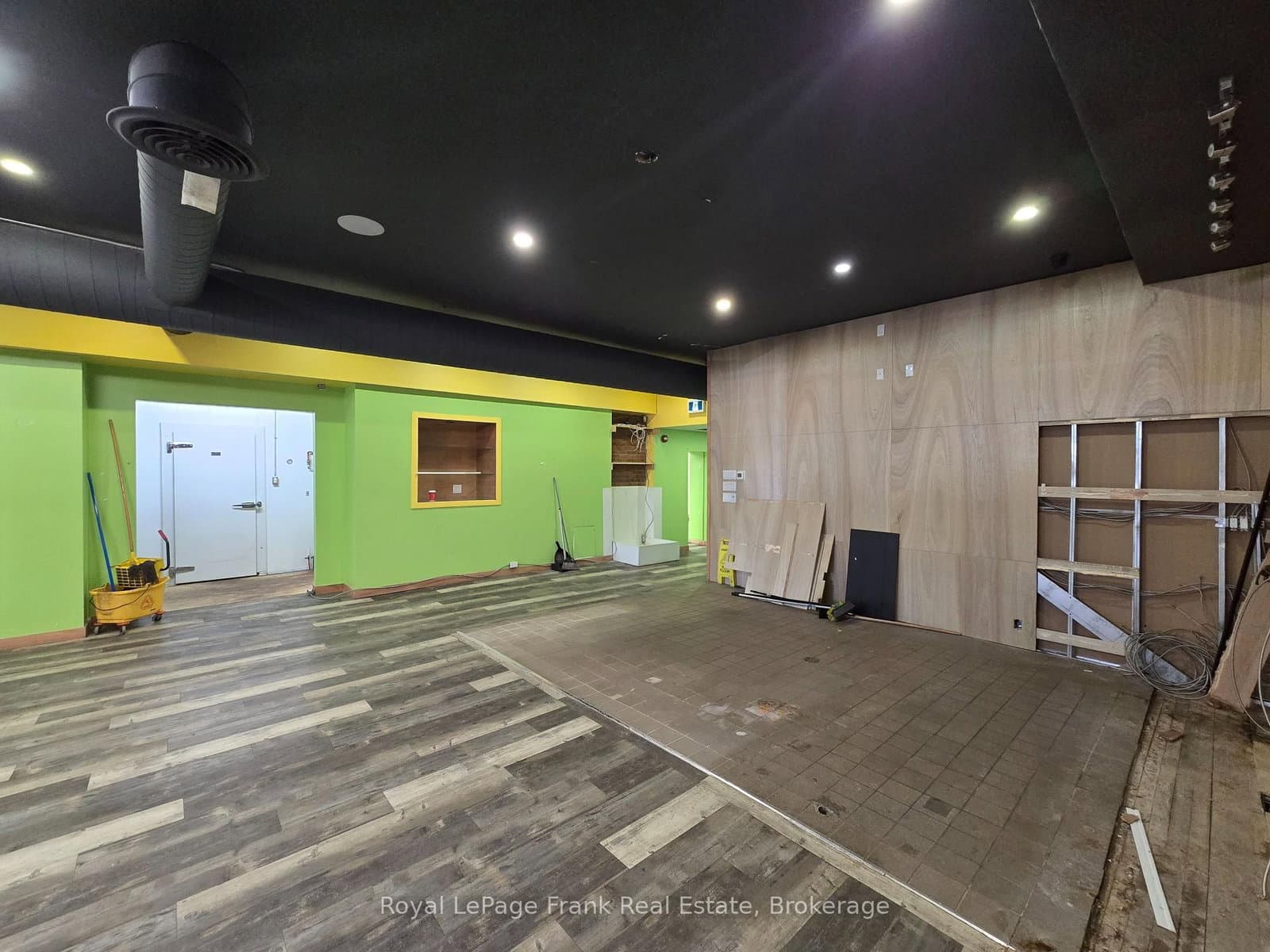 37 King Street E, Unit B thumbnail 2