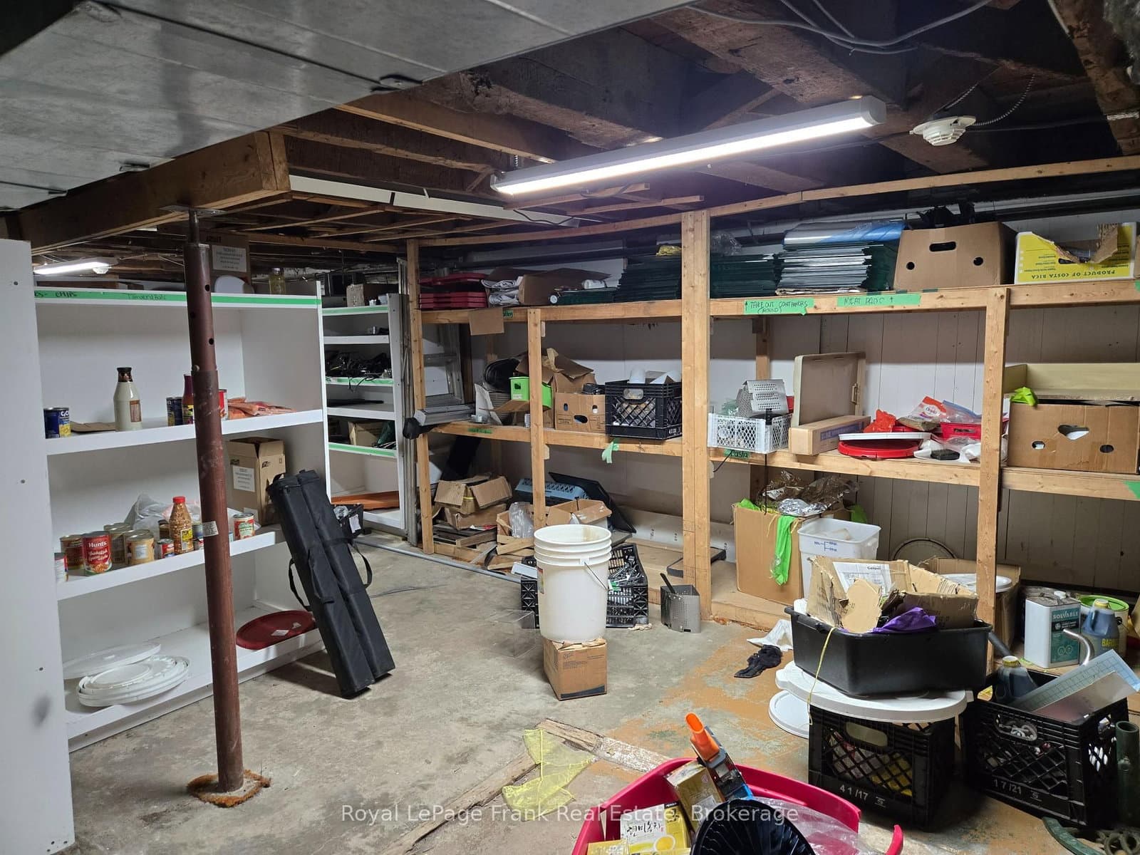 37 King Street E, Unit A thumbnail 3