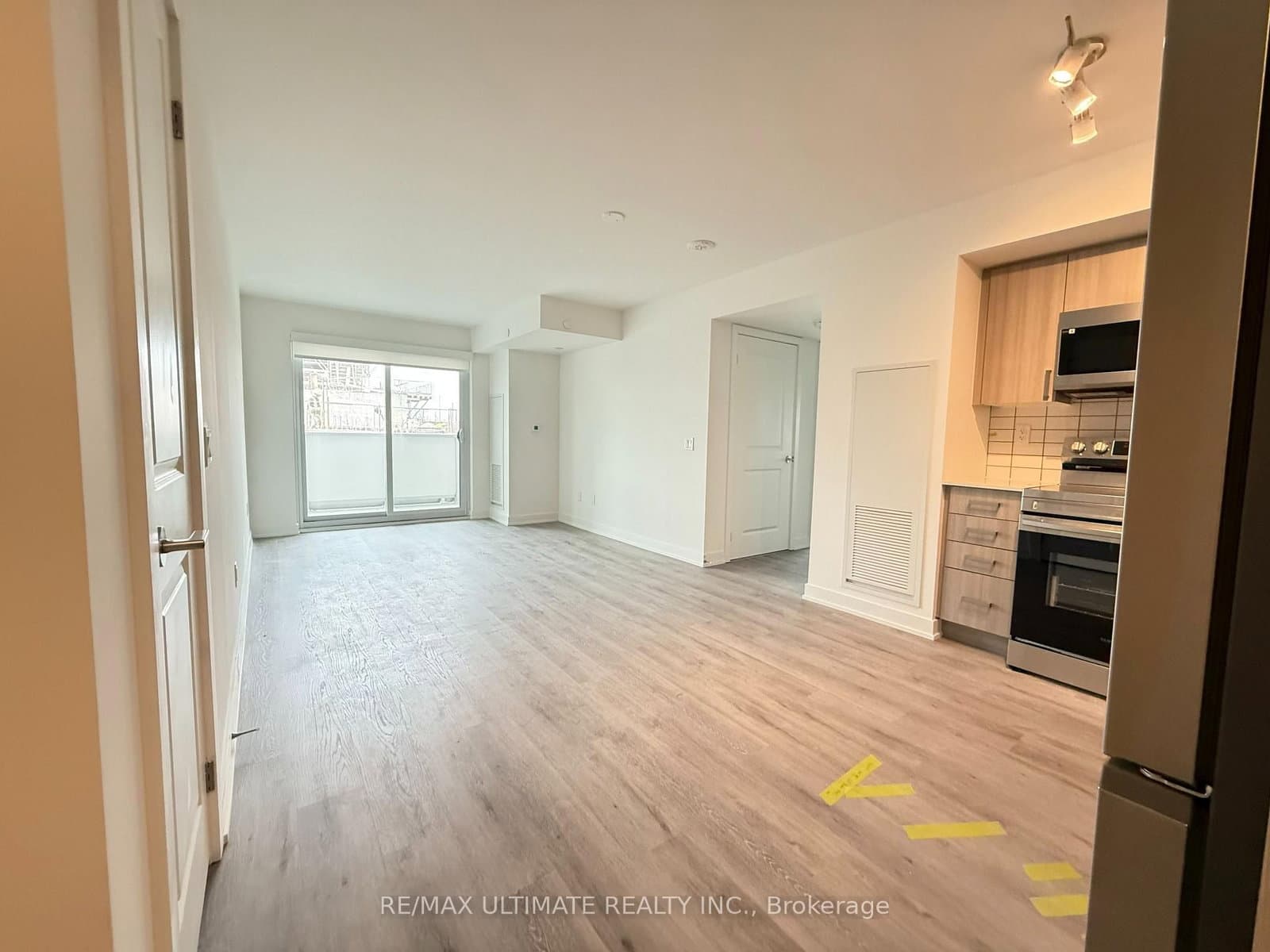 1010 Sandy Beach Road, Unit 303 thumbnail 2