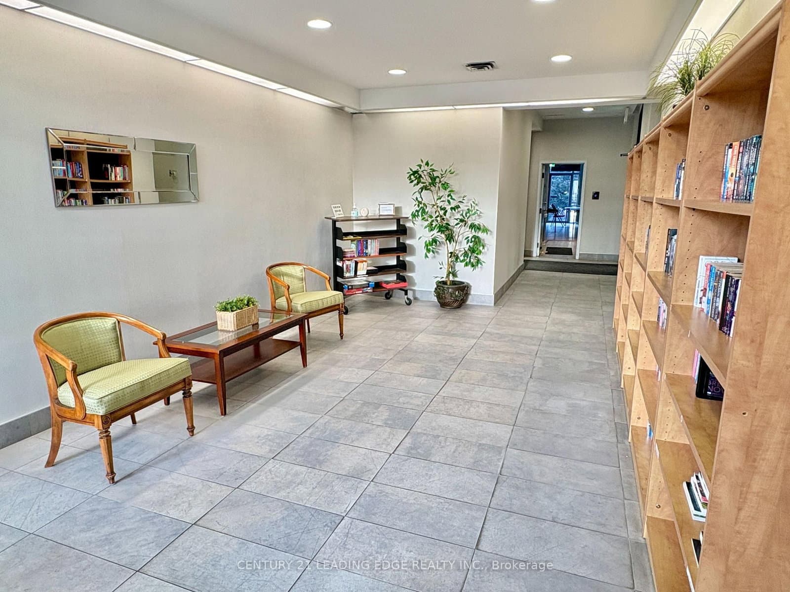 1665 Pickering Parkway, Unit 815 thumbnail 13