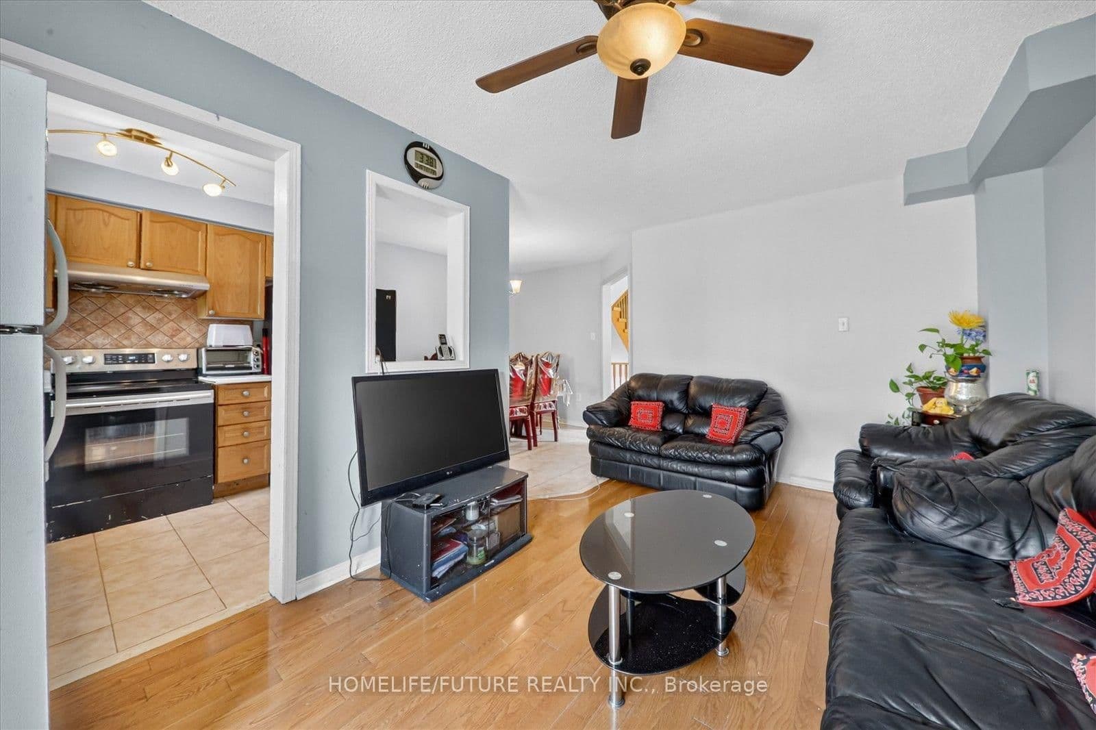 16 Rozell Road thumbnail 13