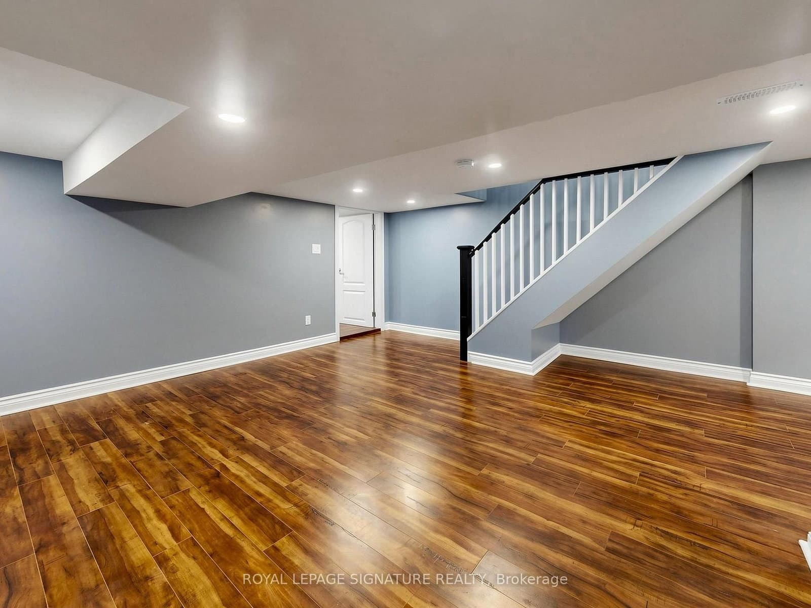8 Harris Avenue thumbnail 30