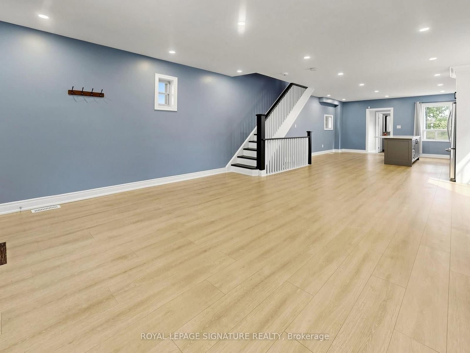 8 Harris Avenue thumbnail 8
