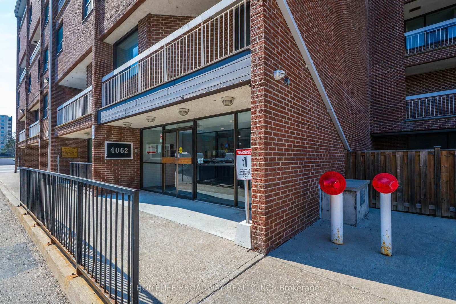 4062 Lawrence Avenue E, Unit 205 thumbnail 3
