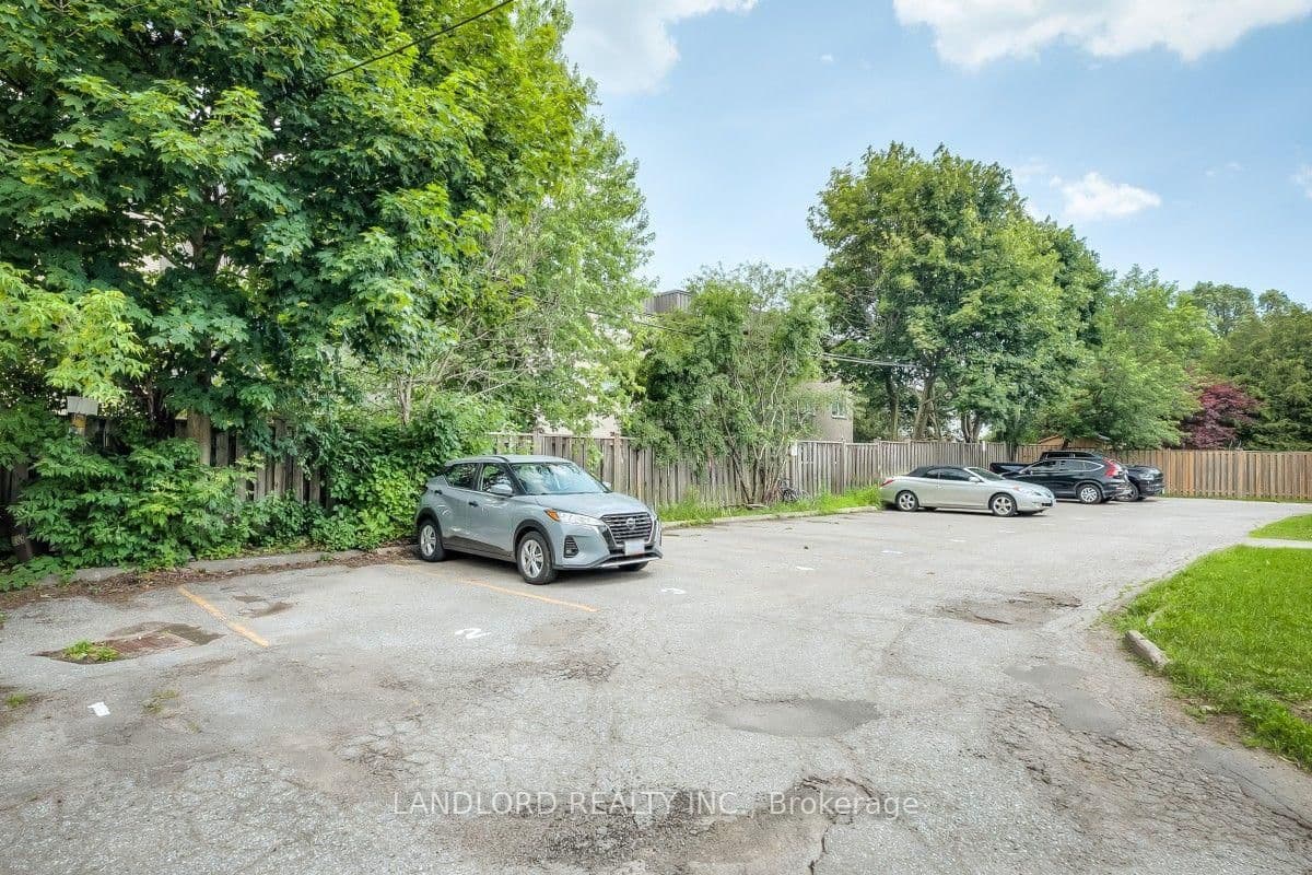 111 Craydon Road, Unit 204 thumbnail 19