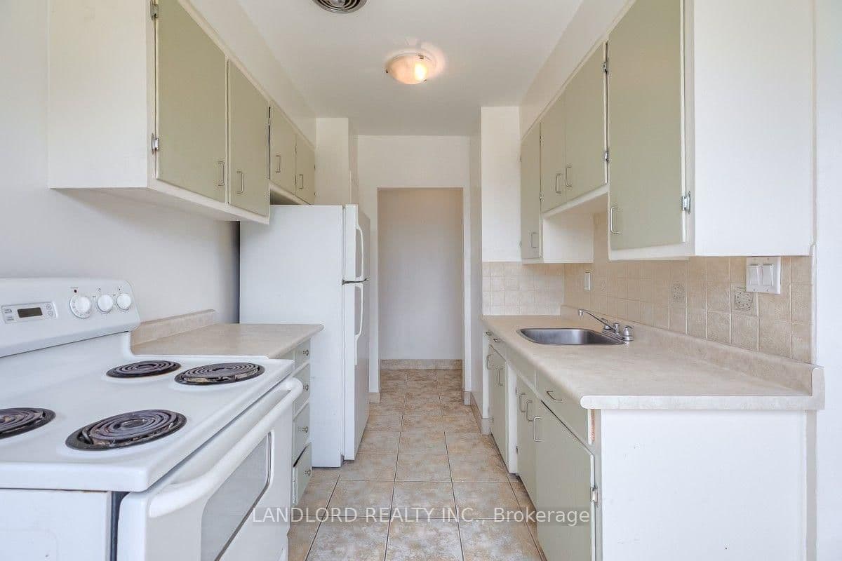 111 Craydon Road, Unit 204 thumbnail 6