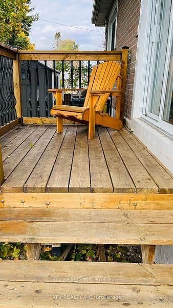 696 Balaton Avenue thumbnail 14