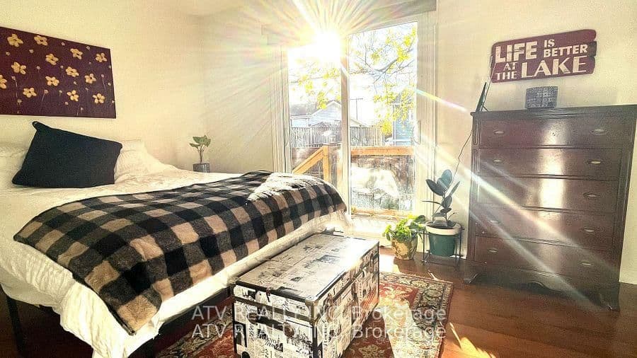 696 Balaton Avenue thumbnail 7