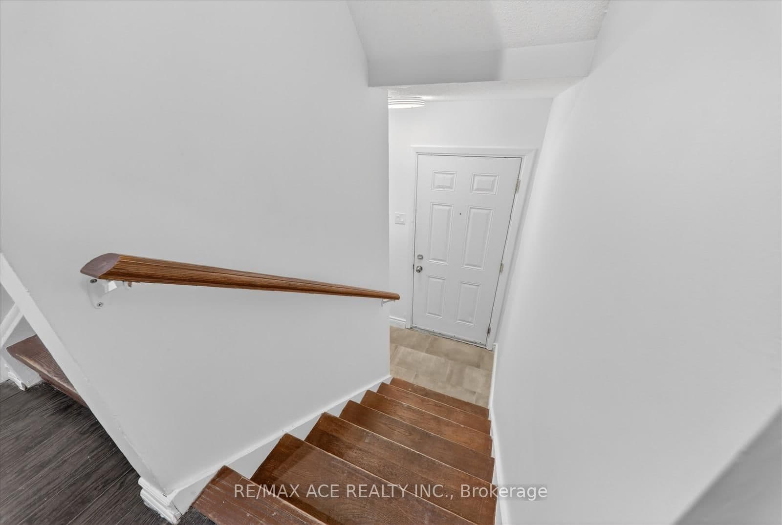 1360 Glenanna Road, Unit 16A thumbnail 6