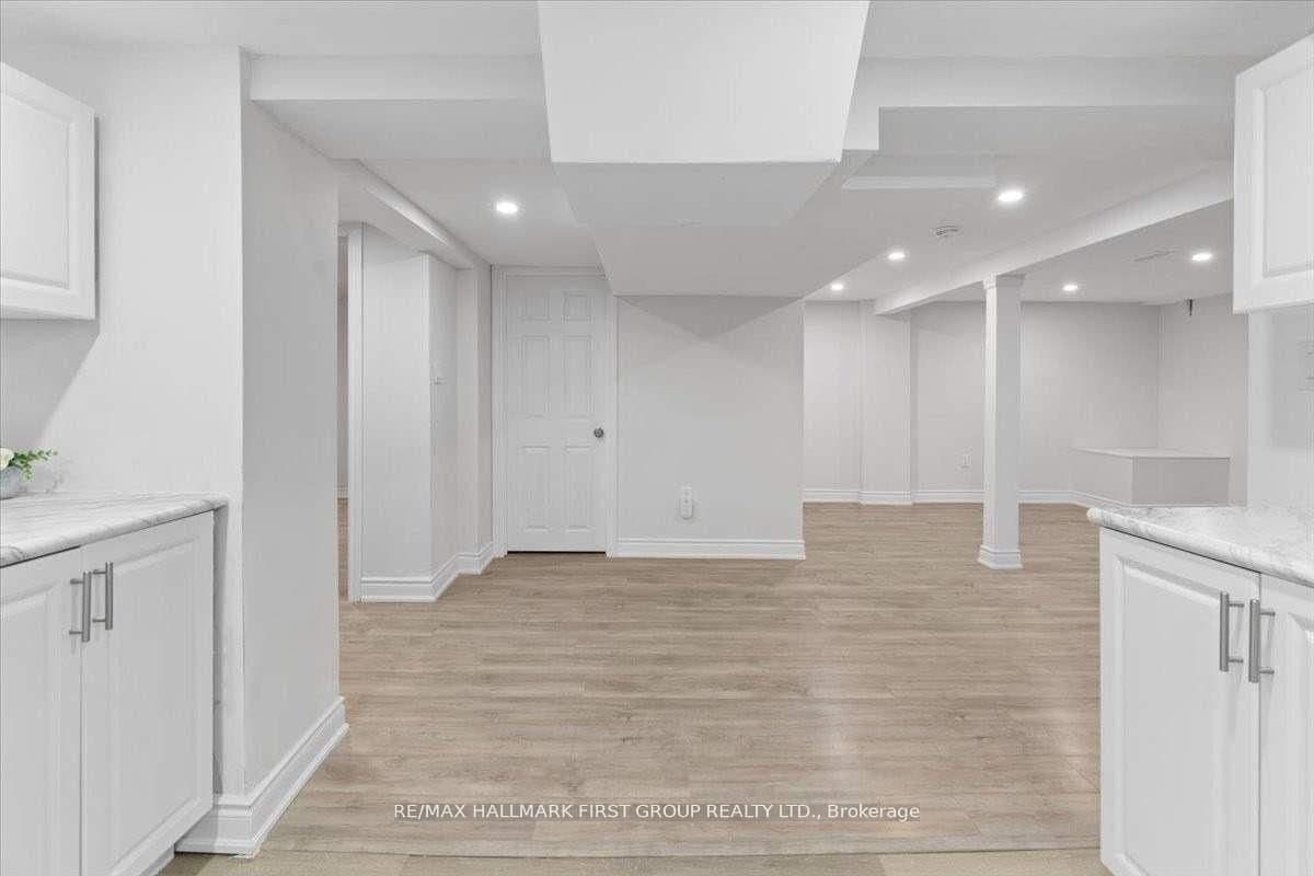 46 Tulloch Drive, Unit Basement thumbnail 9
