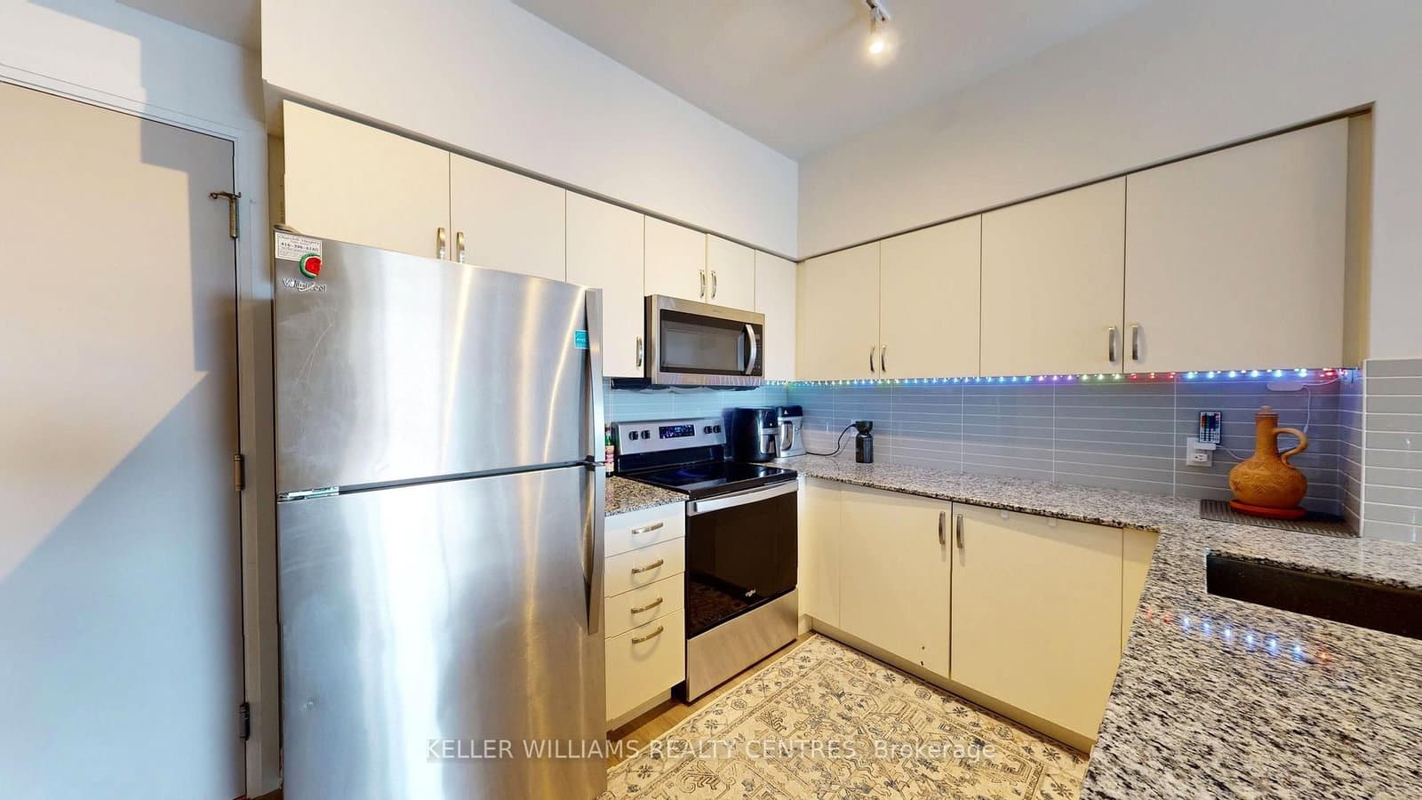 10 Meadowglen Pl., Unit 508 thumbnail 3