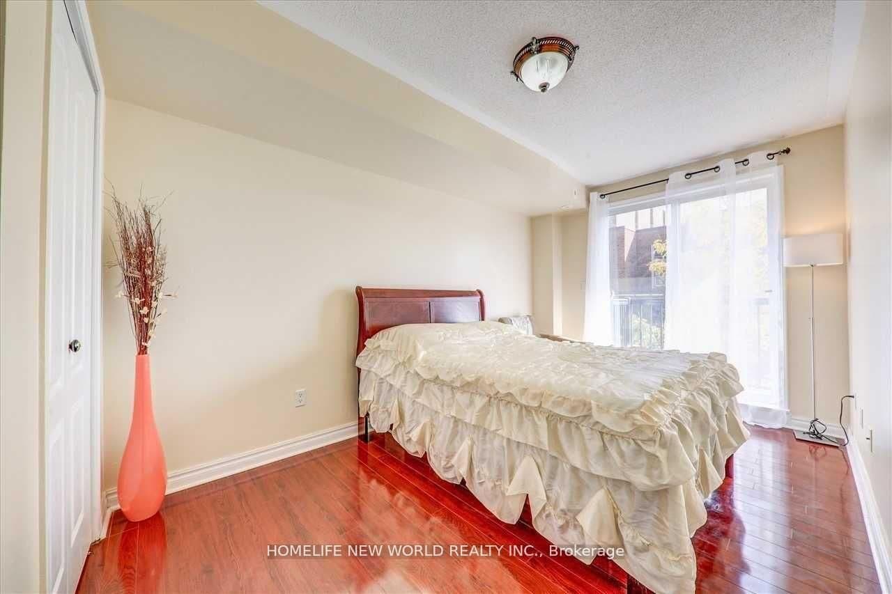 35 Strangford Lane, Unit 204 thumbnail 12