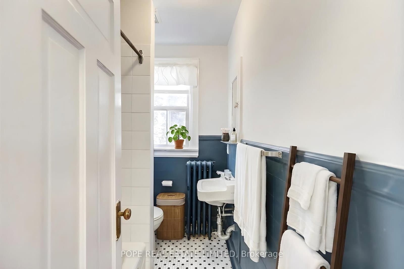 18 Edgewood Avenue thumbnail 17