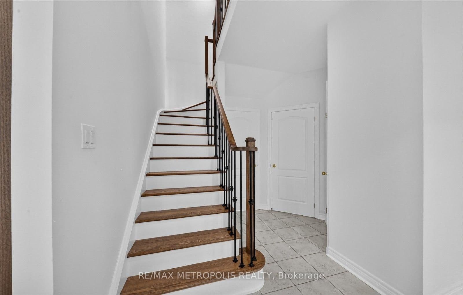 749 Black Cherry Drive thumbnail 10