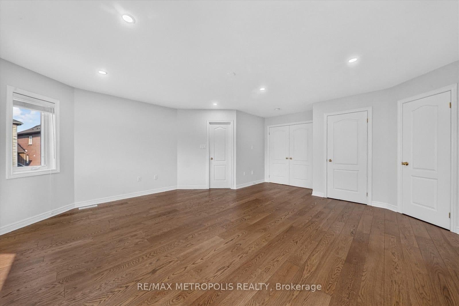 749 Black Cherry Drive thumbnail 25