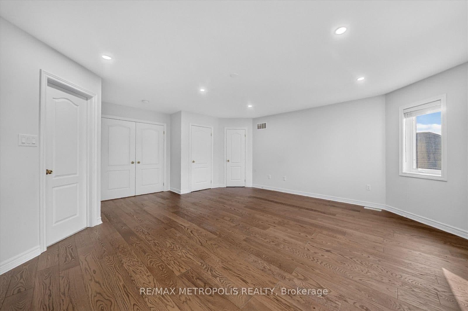 749 Black Cherry Drive thumbnail 26