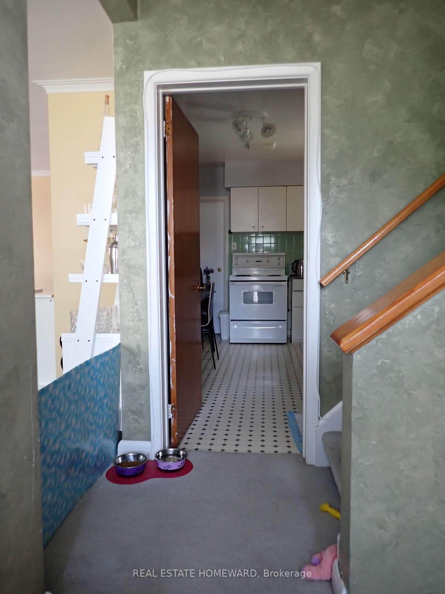 56 Perivale Crescent, Unit Front thumbnail 6