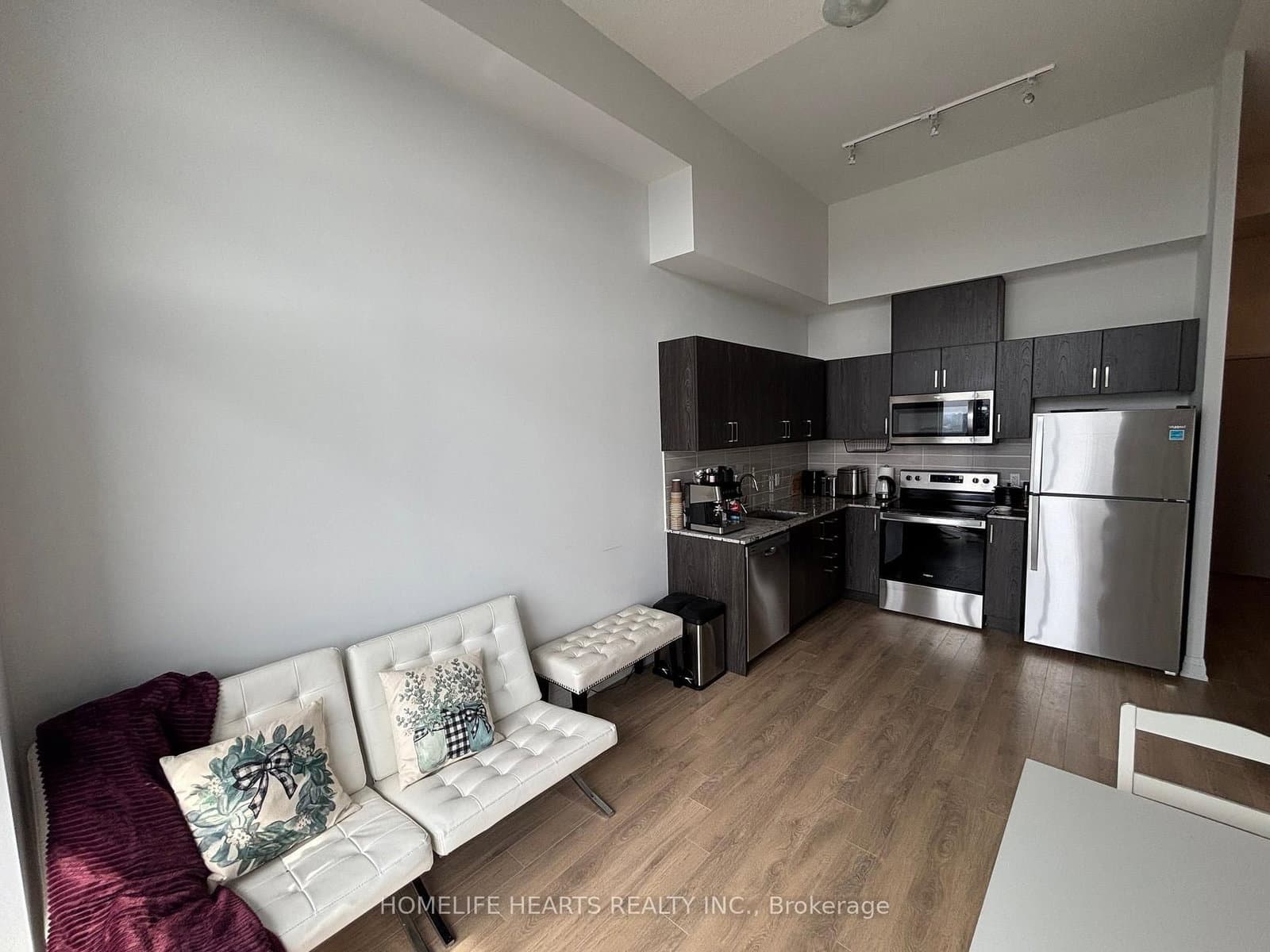 20 Meadowglen Place E, Unit 2806 thumbnail 14