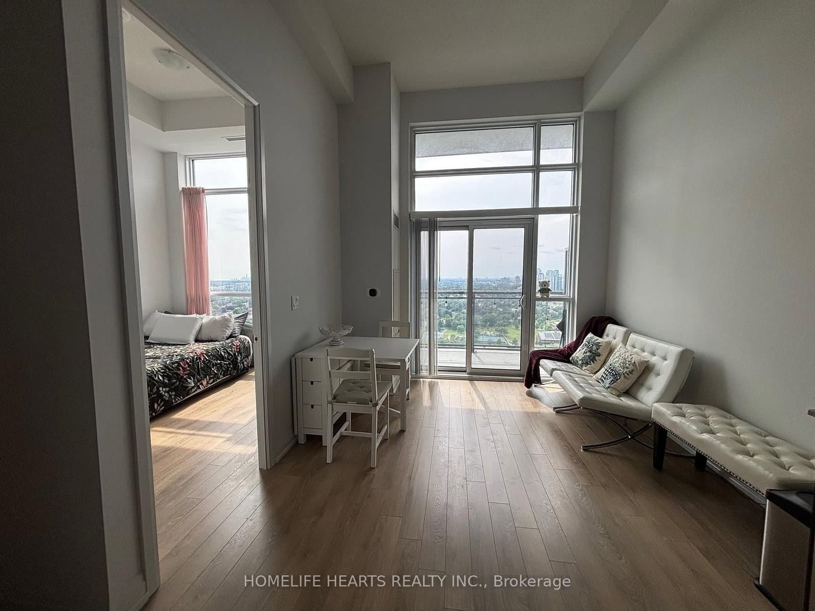 20 Meadowglen Place E, Unit 2806 thumbnail 17