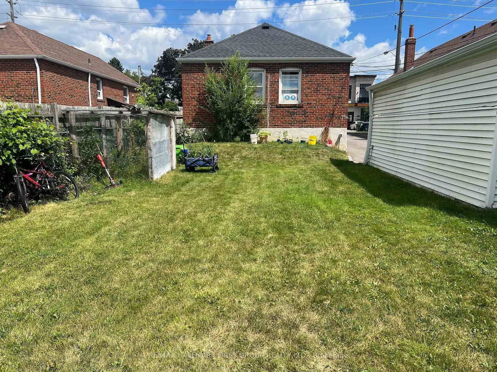 482 Warden Avenue thumbnail 7