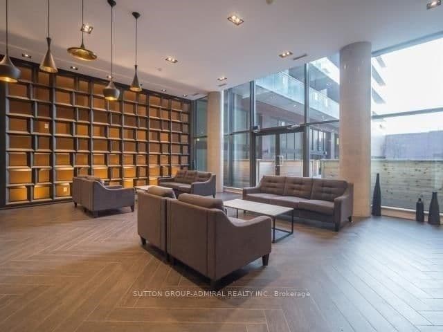 90 Broadview Avenue, Unit 521 thumbnail 17