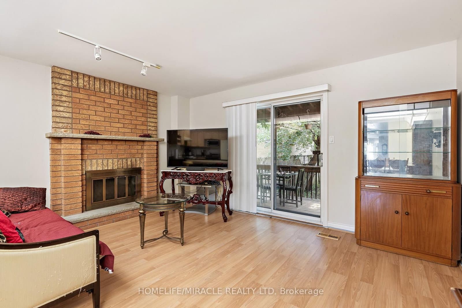 33 Torrens Avenue thumbnail 8