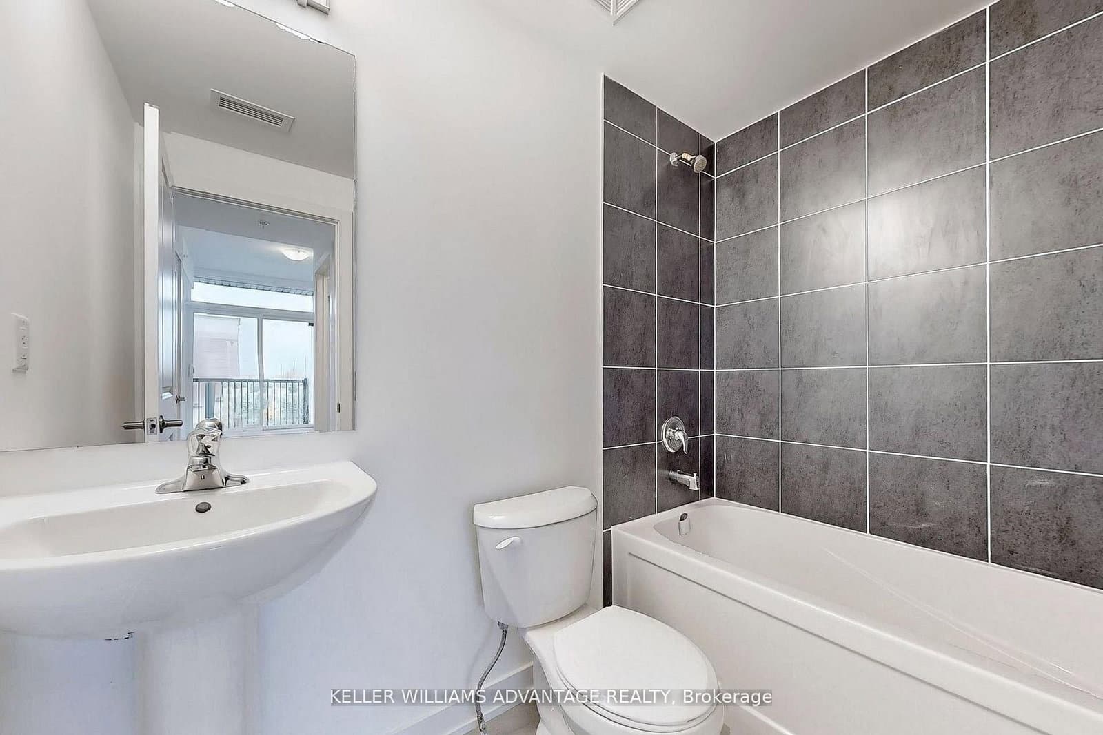 188 Angus Drive, Unit 26 thumbnail 20