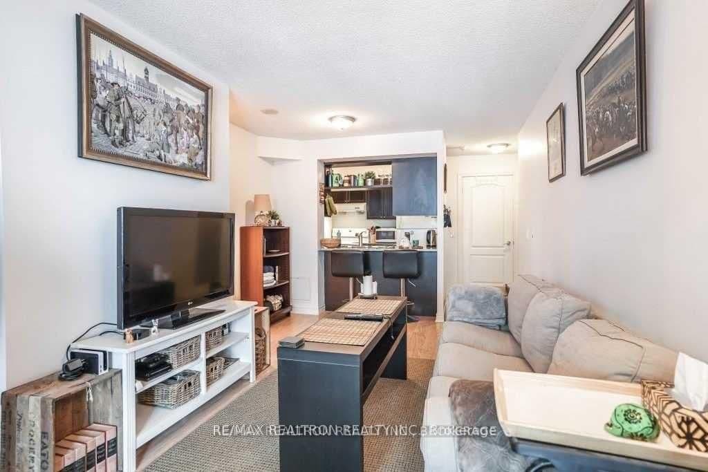 60 Town Centre Court, Unit 315 thumbnail 3