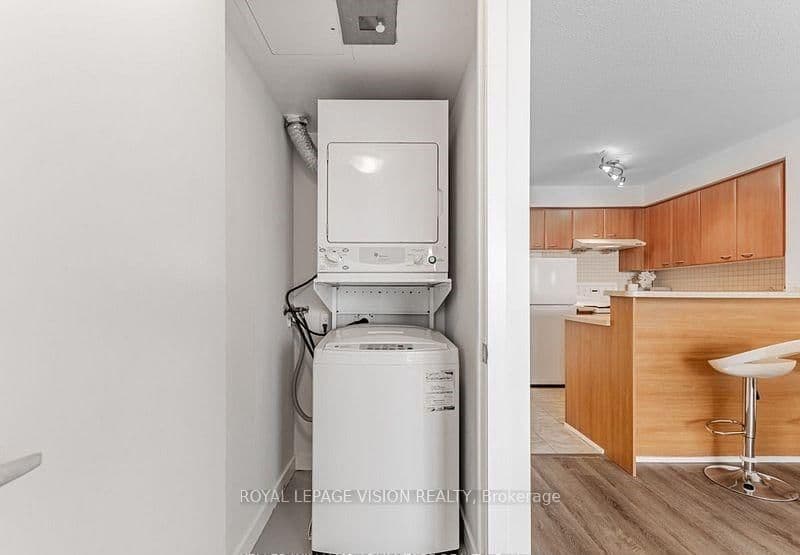 38 Lee Centre Drive, Unit 3308 thumbnail 19