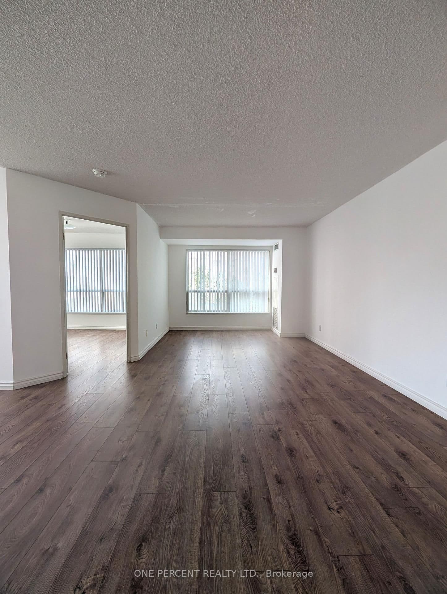 2550 Lawrence Avenue E, Unit 402 thumbnail 10