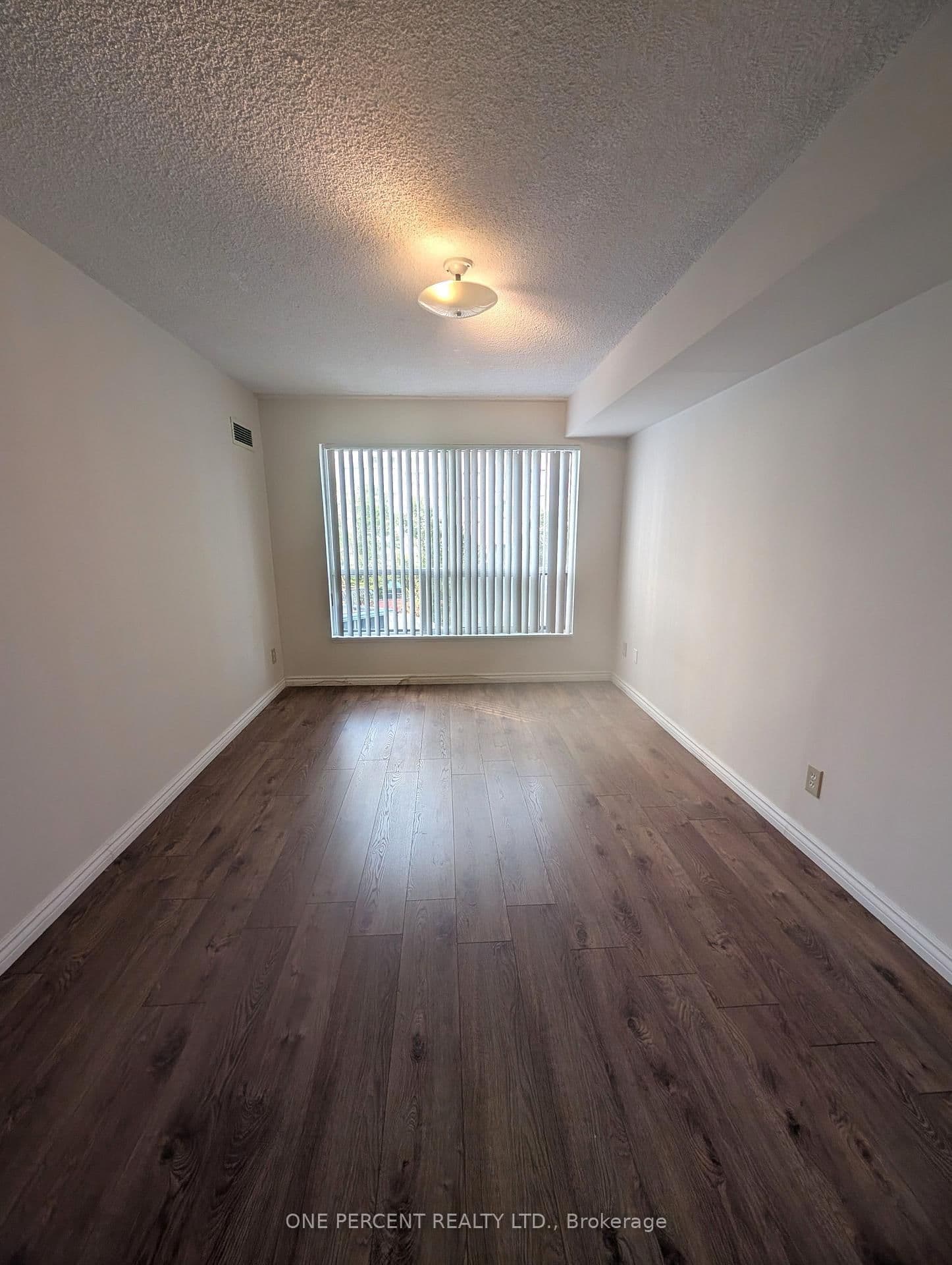 2550 Lawrence Avenue E, Unit 402 thumbnail 13