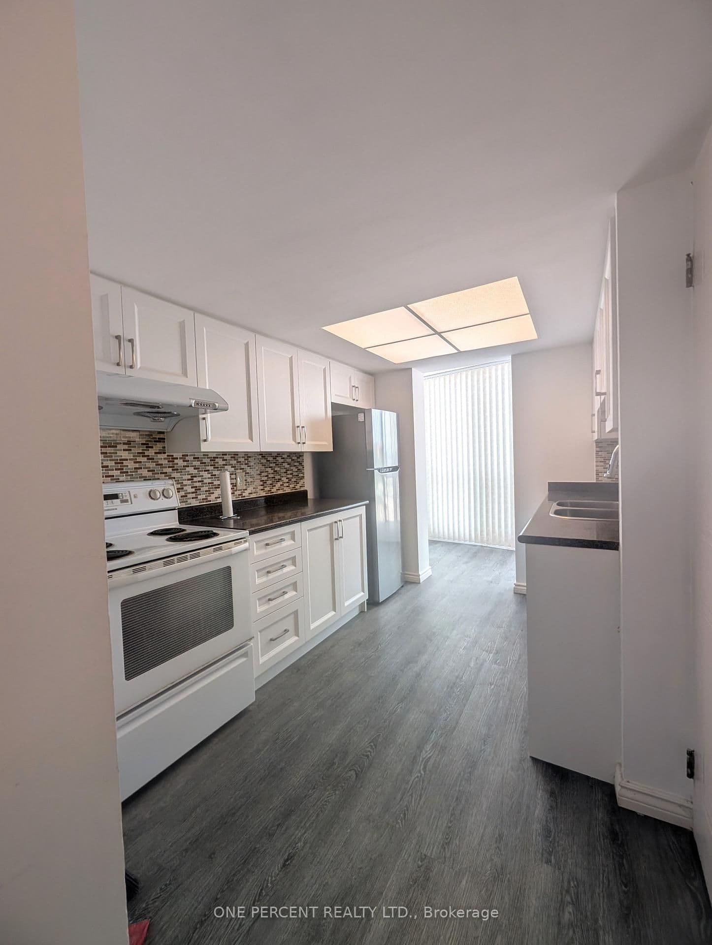 2550 Lawrence Avenue E, Unit 402 thumbnail 14