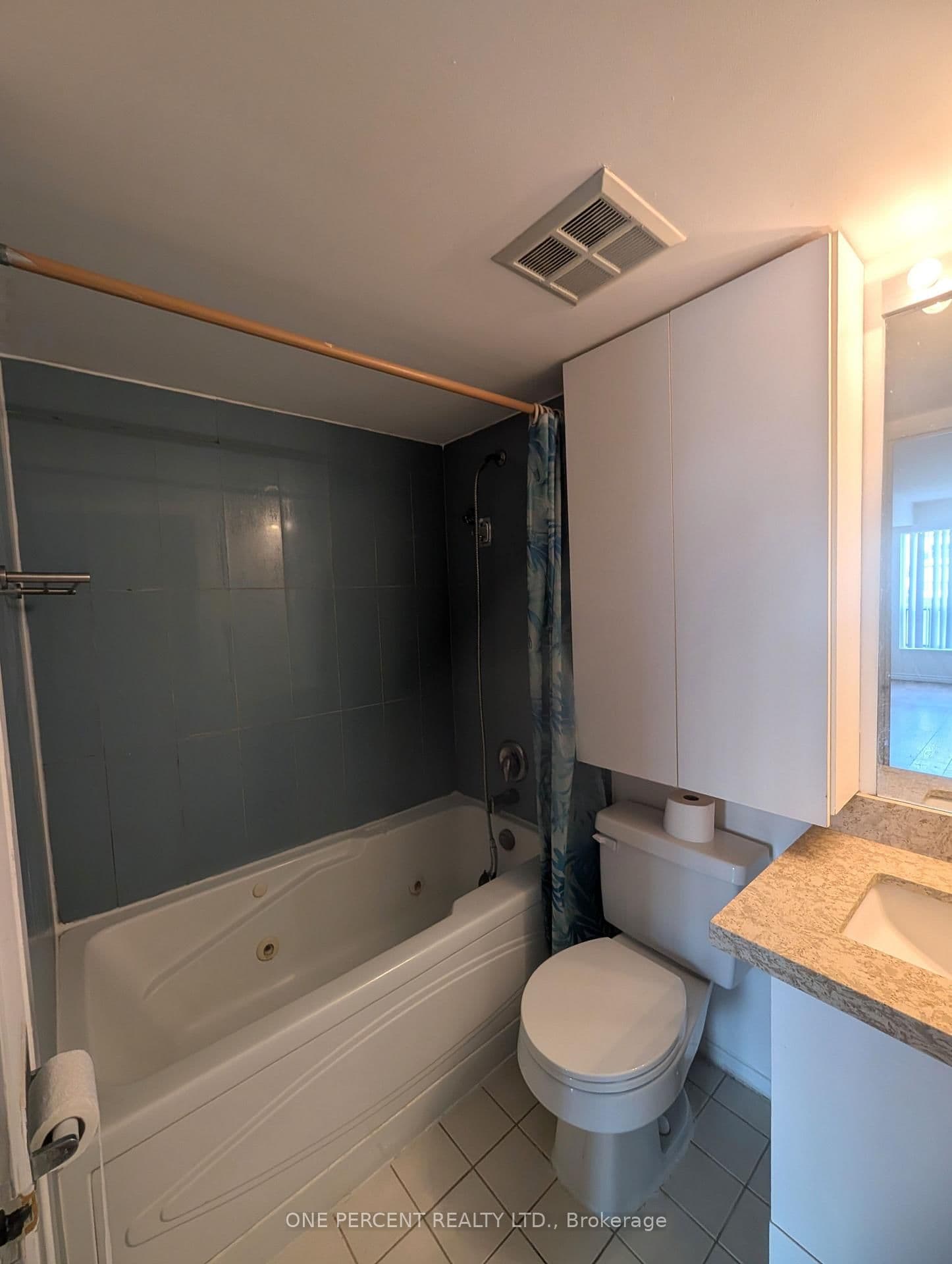 2550 Lawrence Avenue E, Unit 402 thumbnail 19