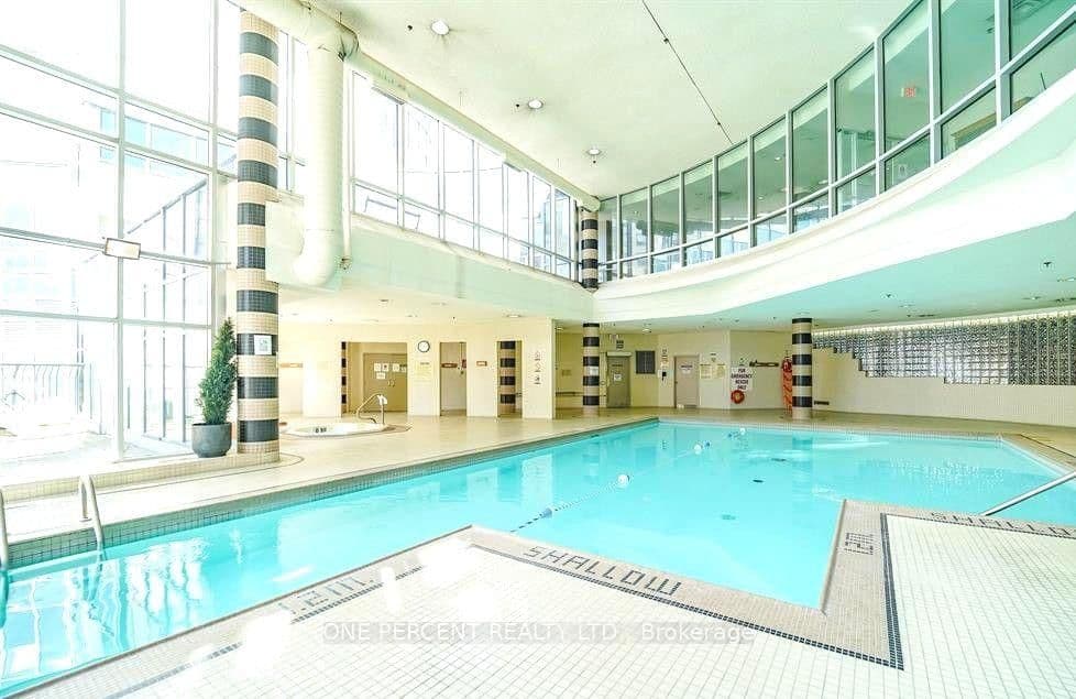 2550 Lawrence Avenue E, Unit 402 thumbnail 7